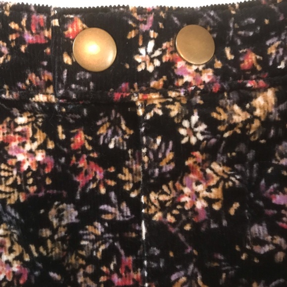 Mossimo Supply Company Black with Fall Flowers Corduroy Mini Skirt - Picture 3 of 4